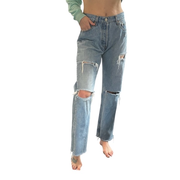 Levi’s Rare Vintage Light Wash 2004 Buttonfly 501  Straight Leg Distressed Jeans - Picture 1 of 12